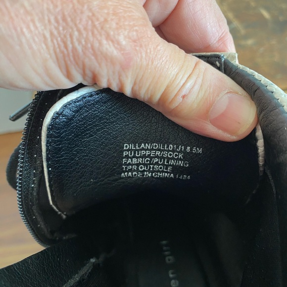 Snakeskin Look Chunky Boots - Picture 7 of 7